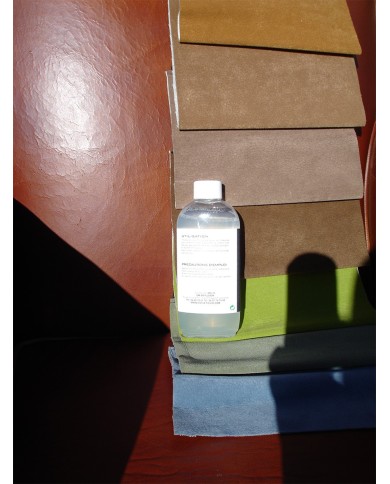 Shampoing Tissus et Microfibres Taches Maigres